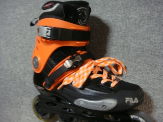 ＦＩＬＡ　ＮＲＫ　ＬＯＡＤ　+　千鳥格子柄　【オレンジ+白】