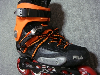 ＦＩＬＡ　ＮＲＫ　ＬＯＡＤ　+　矢印　【オレンジ+黒】